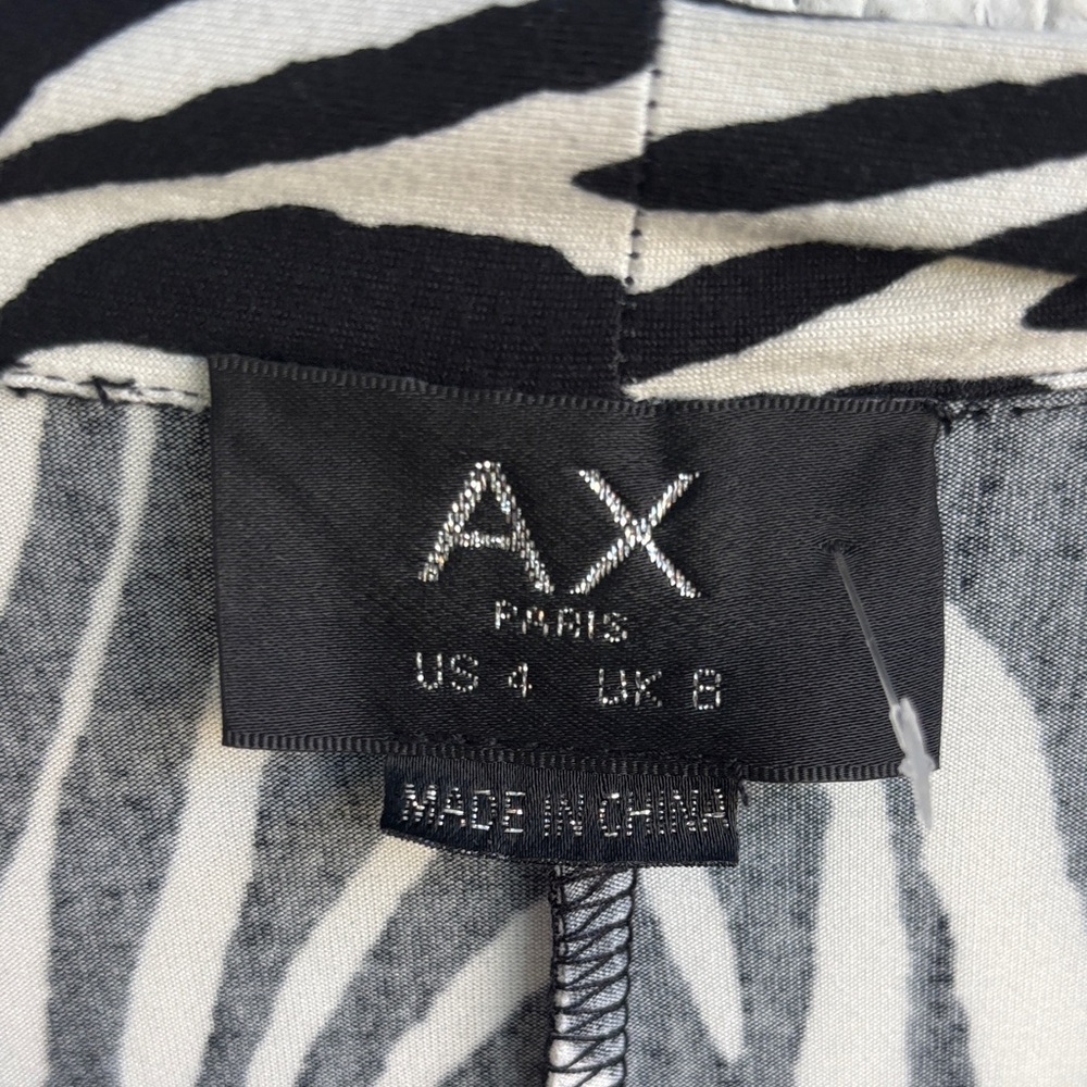 Armani Exchange Zebra Print V-neck 3/4 Sleeve Knee Length Dress sz 4 - Picture 3 of 7